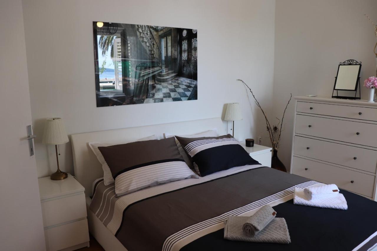 Luxury Apartment Lukas Orebić Buitenkant foto